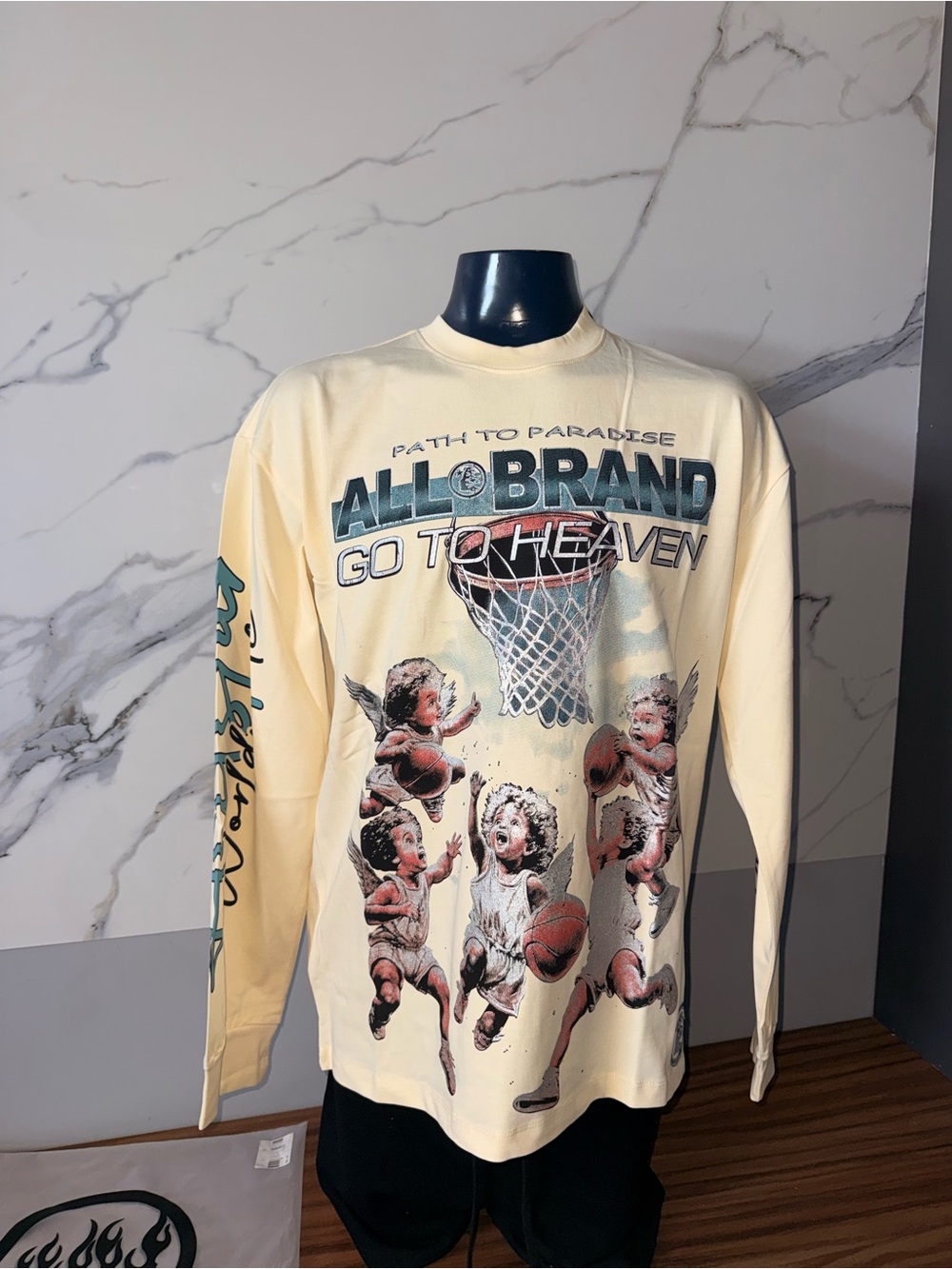 Men's Cream Graphic Long-Sleeve Shirt